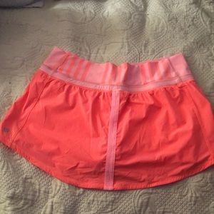 Lululemon skirt 8
